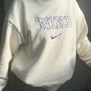 Vintage nike crewneck